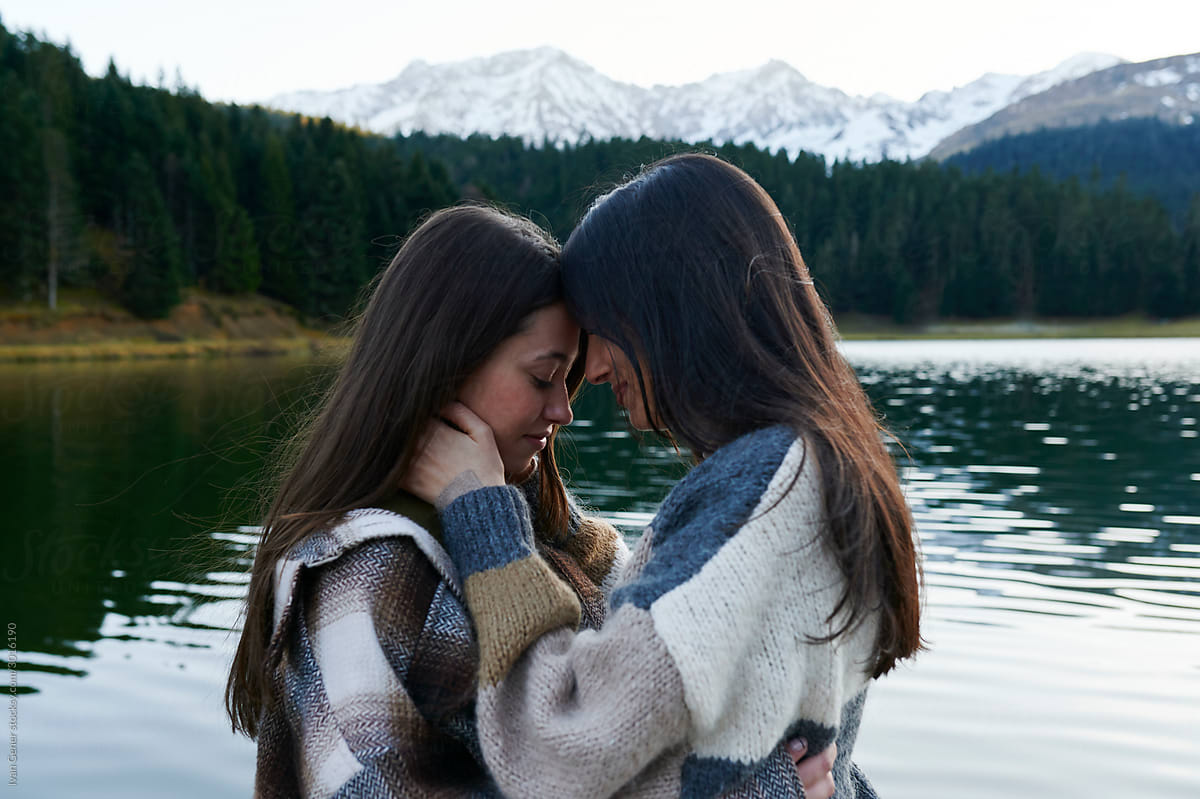 Discuss Problems with Lesbian Partners