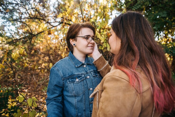 Dating a Lesbian chat line partner