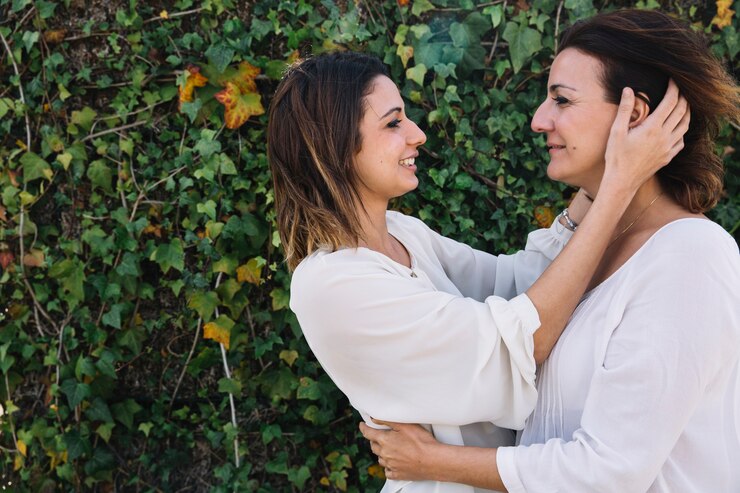 date smarter with Lesbian chat line partner